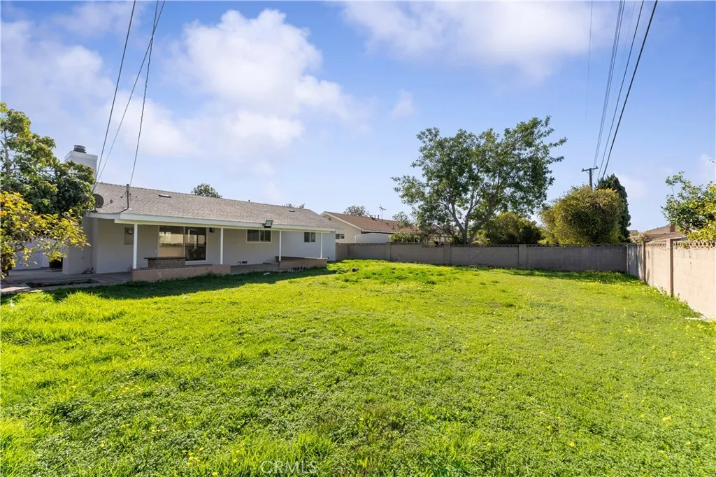 313 S Shields Drive, Anaheim, California 92804 home-pic-16